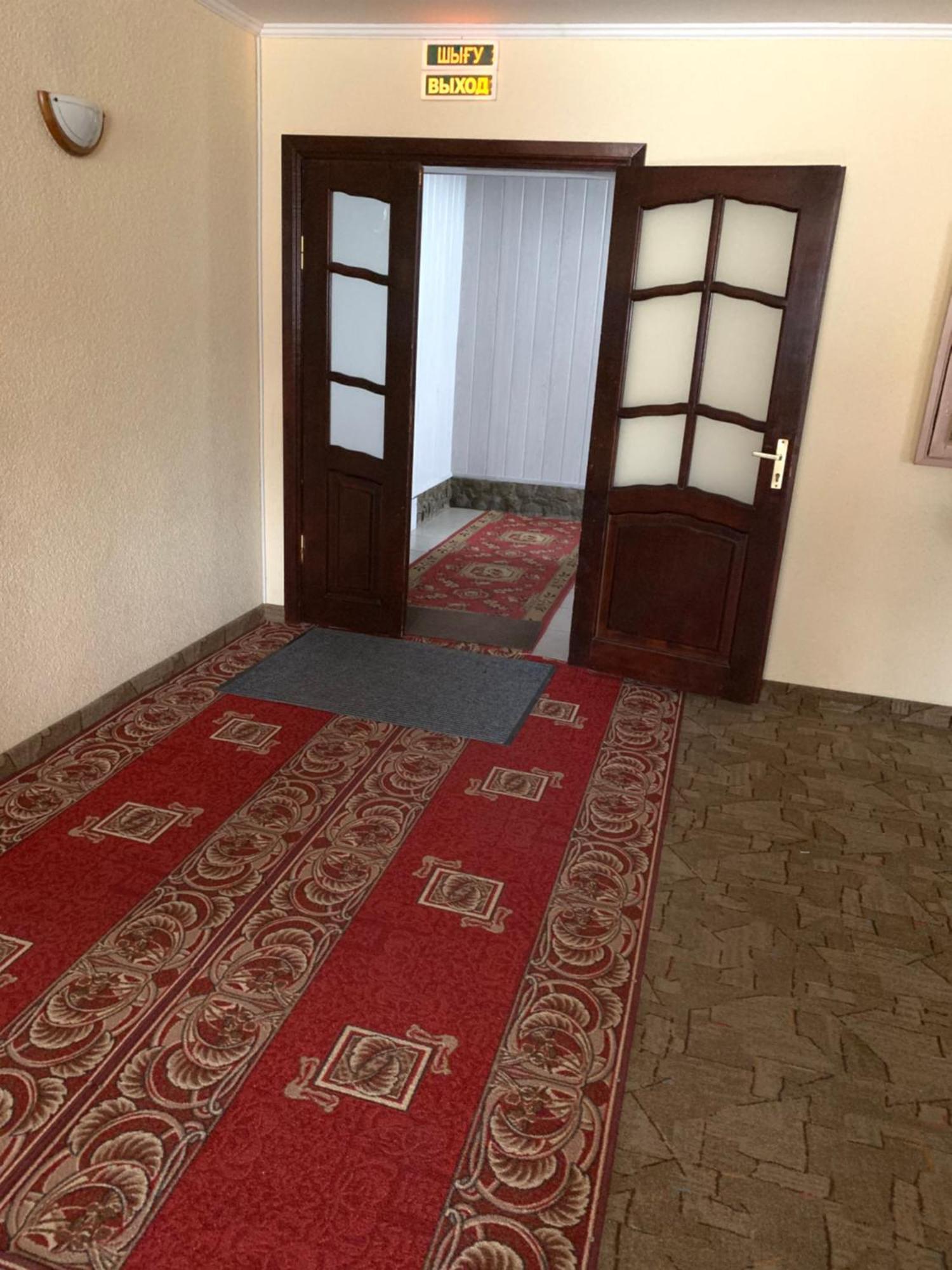 Гостиница Илек Aqtöbe Esterno foto
